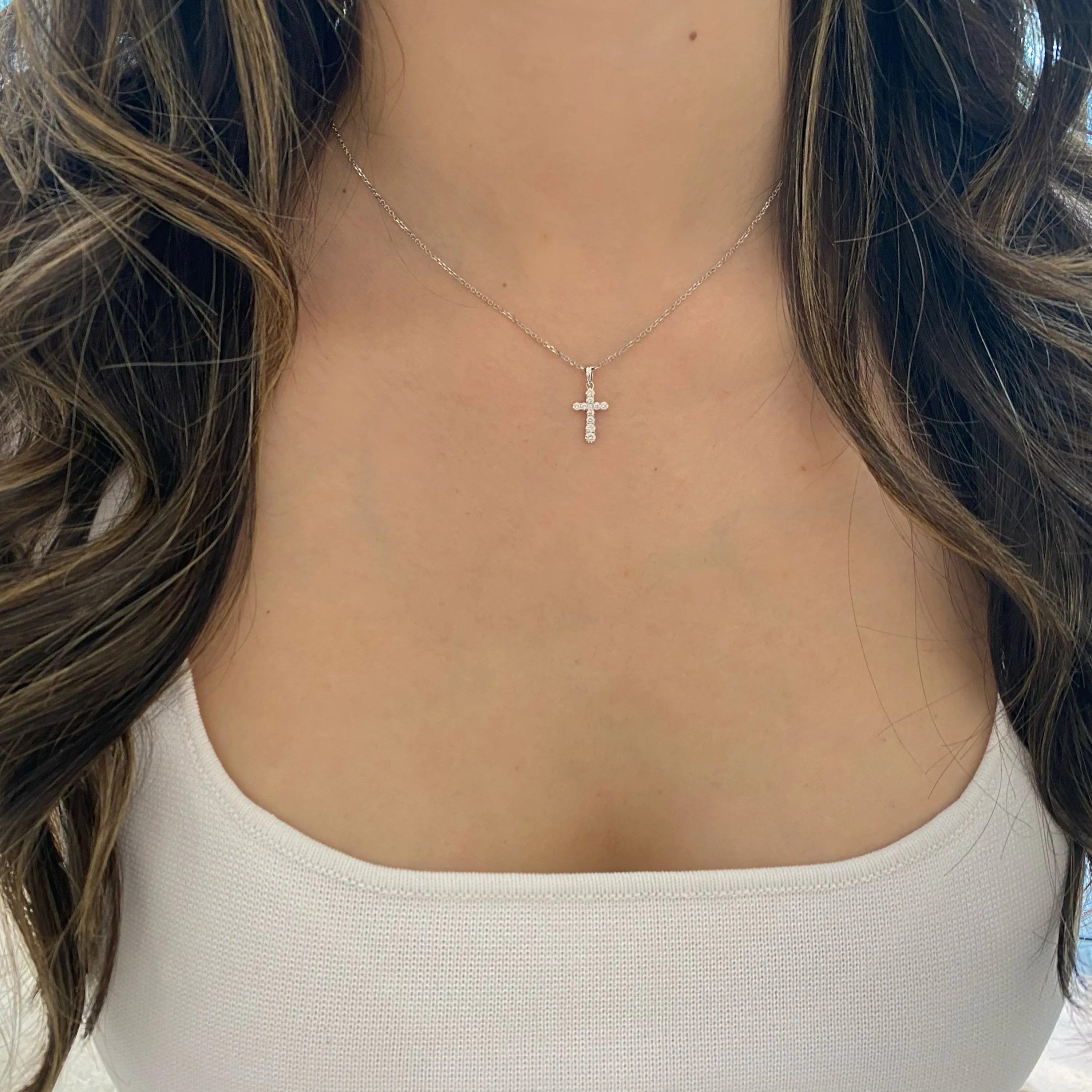 0.23 ct Diamond Cross Pendant