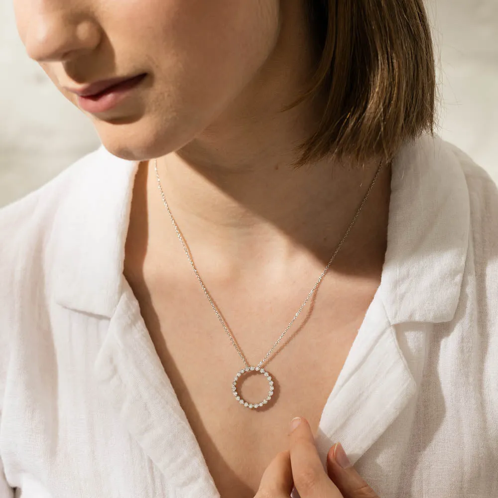 18ct White Gold 1.03ct Diamond Circle Pendant