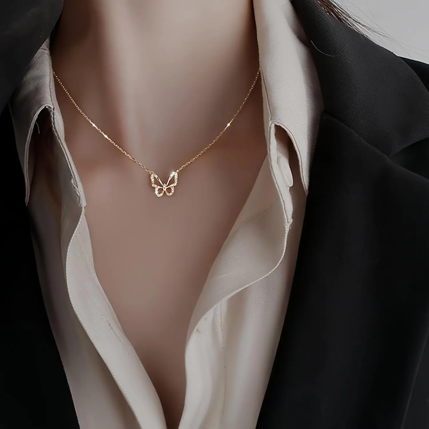 2Pcs Set CZ Butterfly Pendantes Gold And Silver Plated Necklaces For Women Trendy Dainty Non Tarnish 14k Gold 925 Silver Prom Necklace Set Gold Silver Chain Choker Butterflies Charm Necklace For Woman