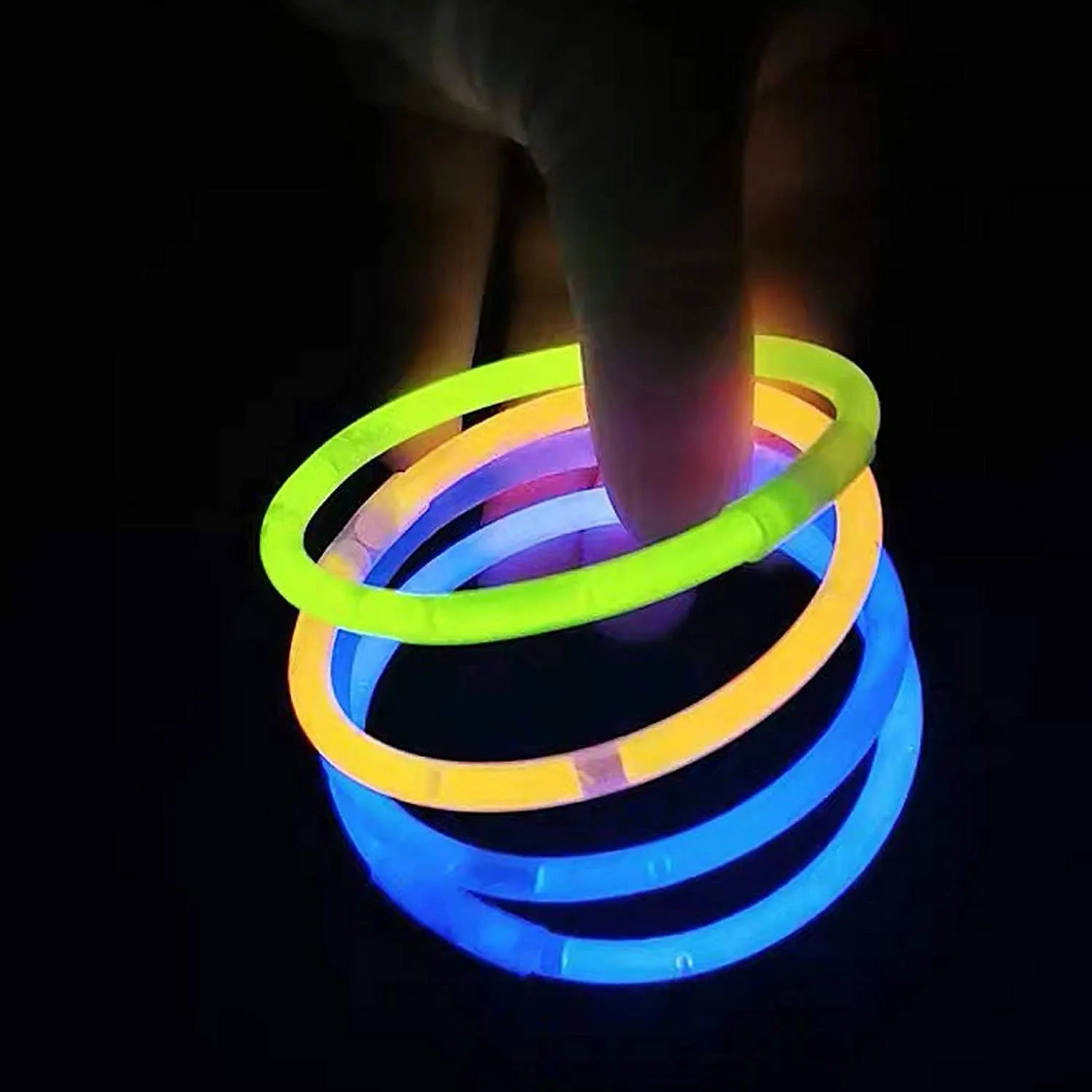 448 Glow Sticks Bulk; 200 Glowsticks 8" Light up in 7 Colors Glow in the Dark Necklaces, Bracelets for Halloween Visible, Movie Night Party Supplies, School Classroom Hangout