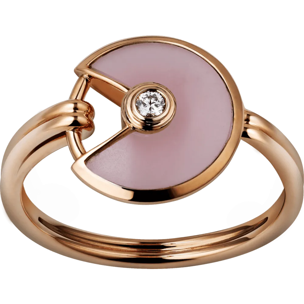 Amulette de Cartier ring