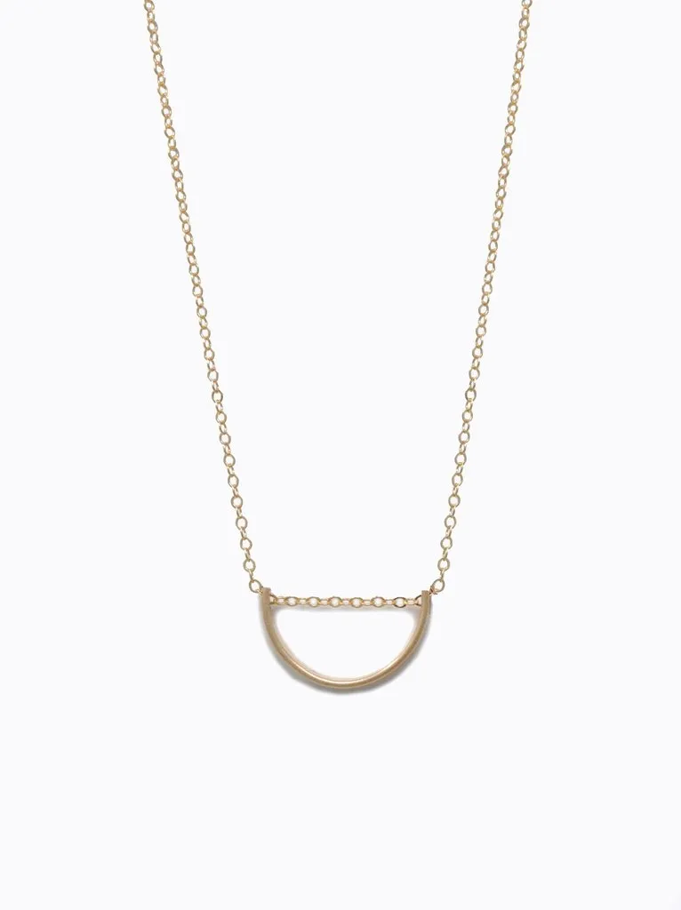 Arch Necklace