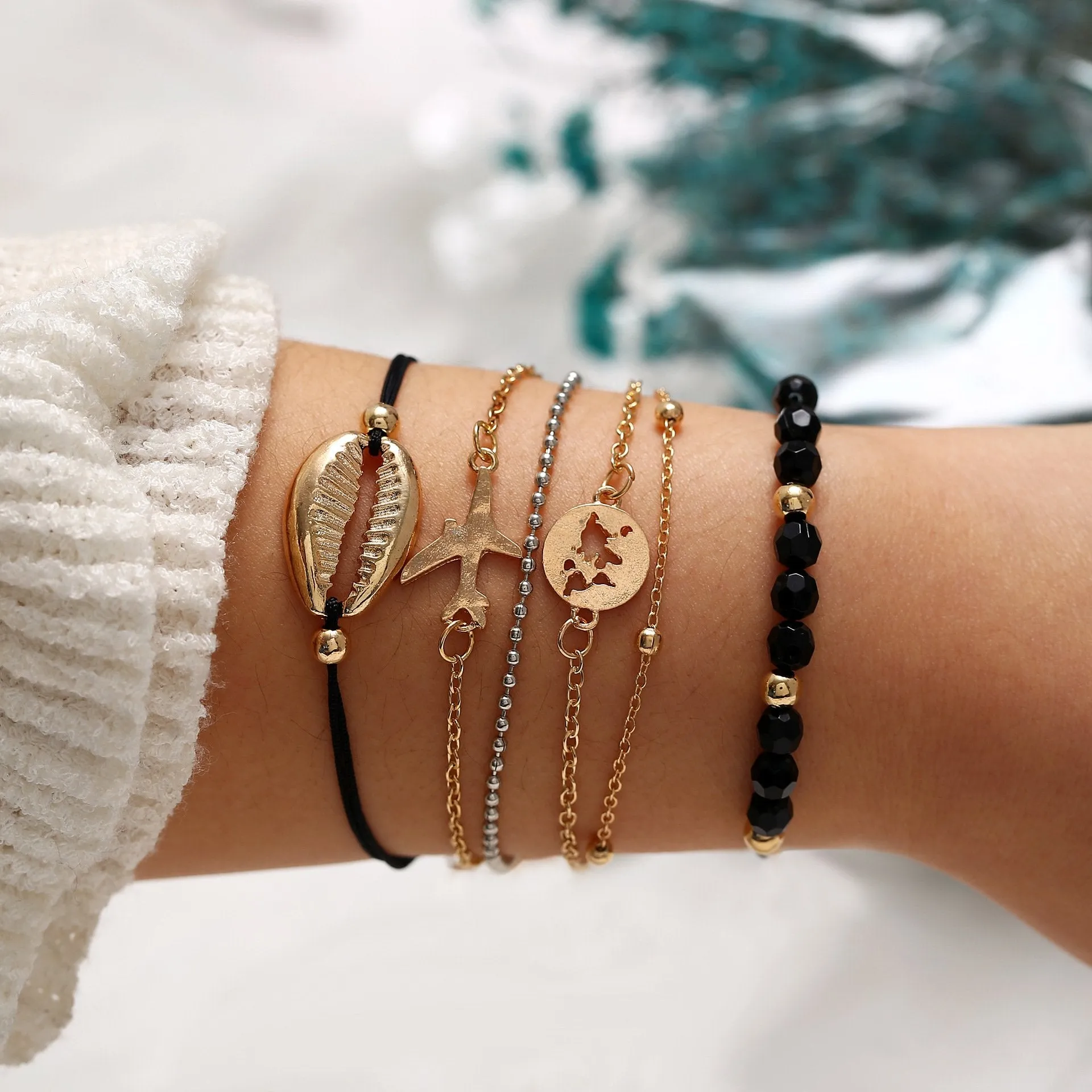 Around the World Bracelet Set - 18K Gold Plated, Made in Italy, Hypoallergenic & Comfort Fit Jewelry
