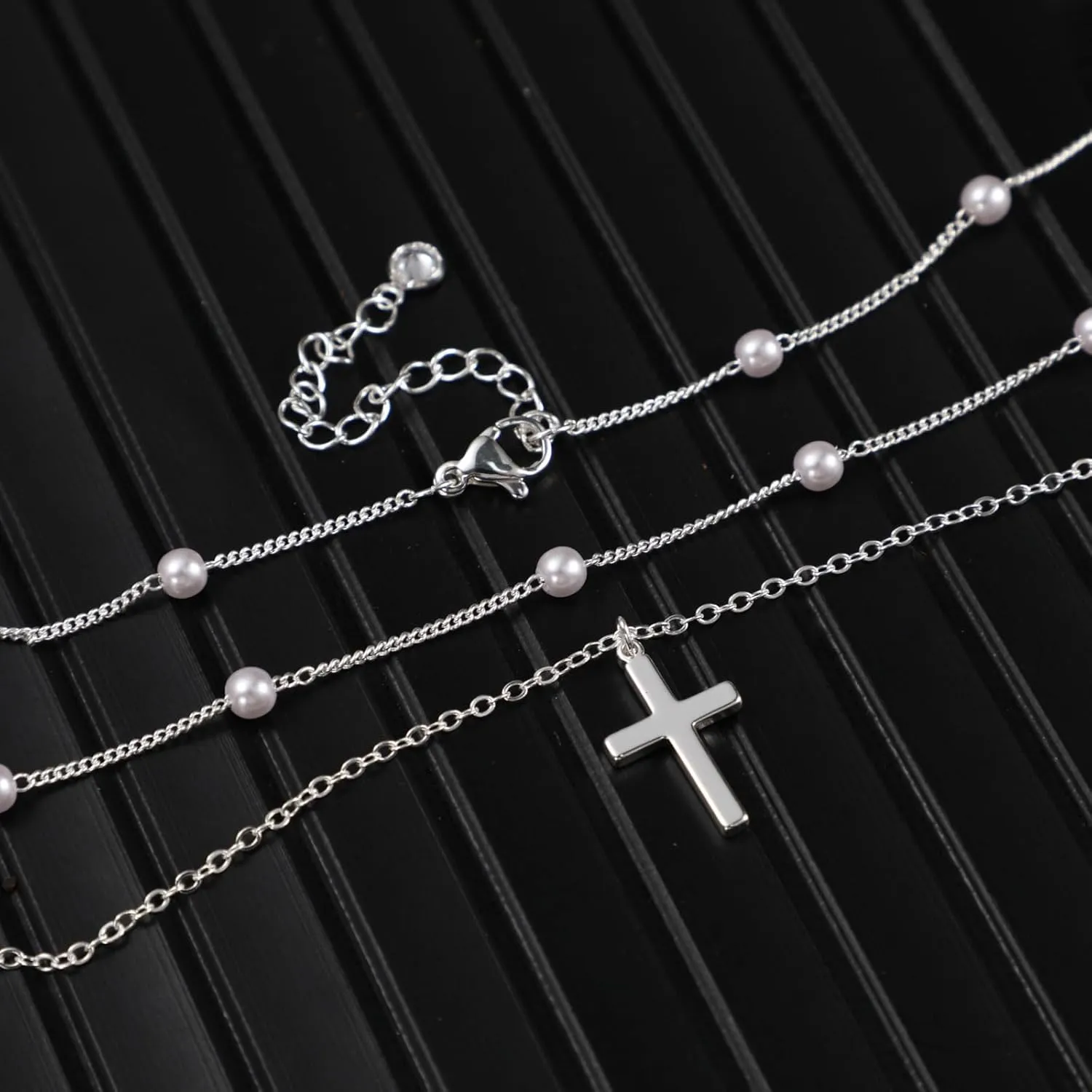 ASCOMY Cross Necklace for Women 14K Gold & Silver Plated Cross Pendant Necklace Trendy Cross Pendant Chain Necklace Minimalist Daily Decoration Jewellery For Women Dainty Religious Gift