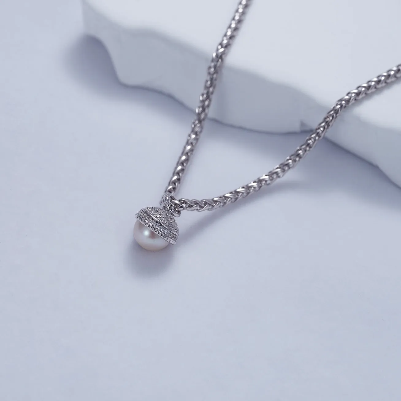 Asian Civilisations Museum Freshwater Pearl Necklace WN00392 | New Yorker Collection