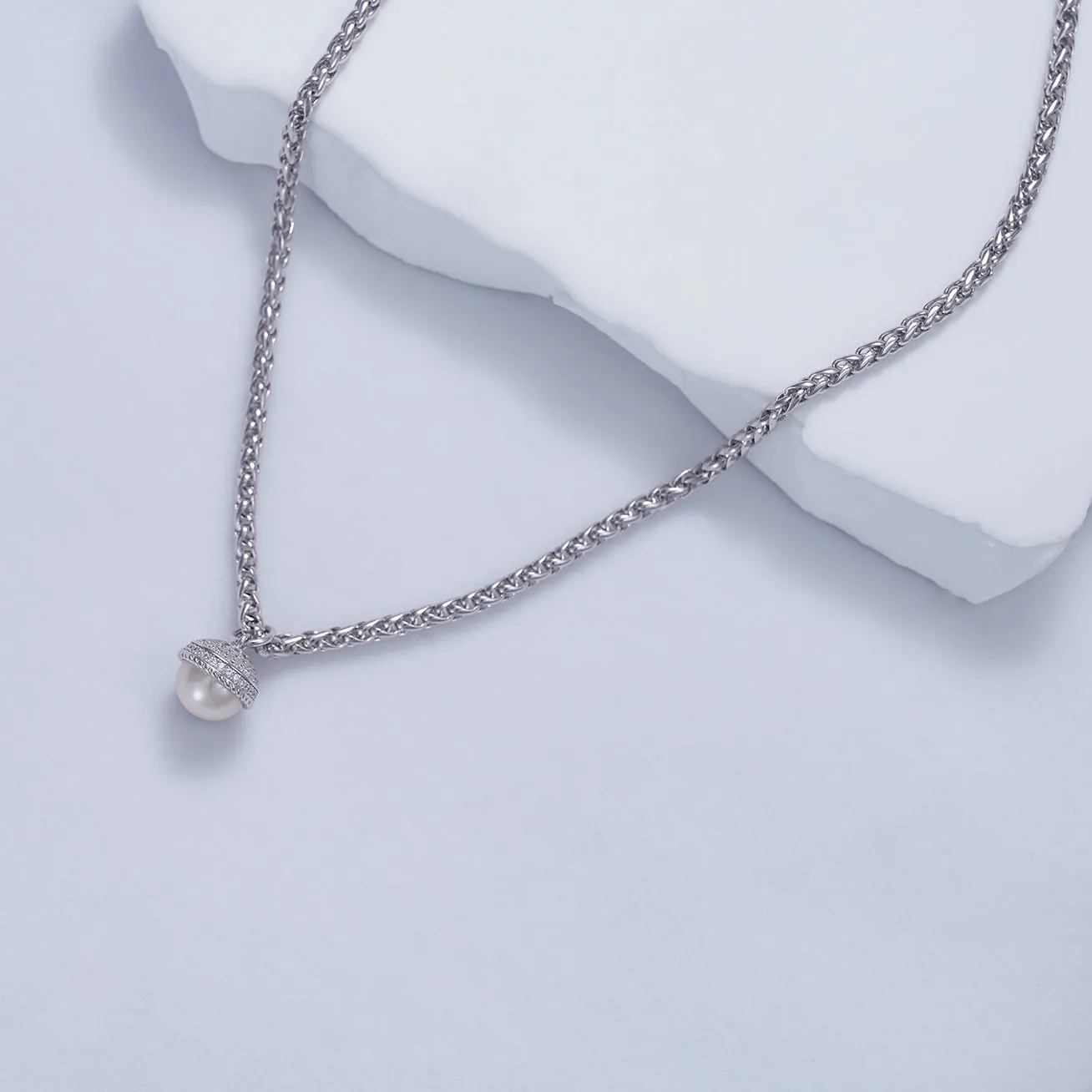 Asian Civilisations Museum Freshwater Pearl Necklace WN00392 | New Yorker Collection