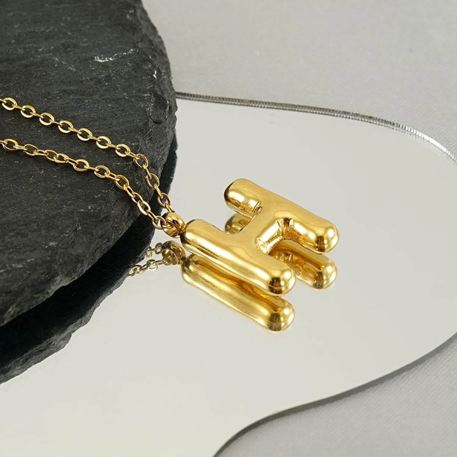 Balloon Bubble Letter Necklace，18K Gold Name Letter Alphabet Pendant，Layered Gold Necklaces, for Women Girls Name Personalized Jewelry Gift