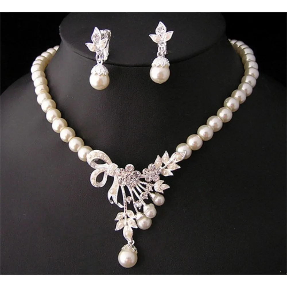 BELLA Design Women's Fine Fashion Vintage Bouquet of Flowers Rhinestones & Beads Pearl Jewelry Set