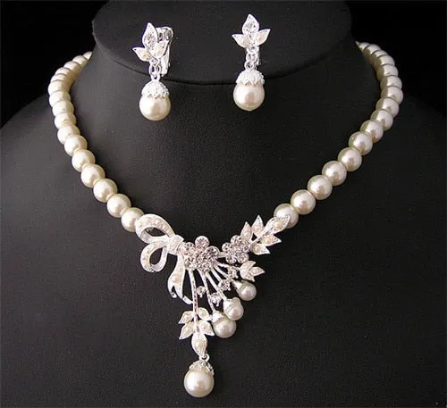 BELLA Design Women's Fine Fashion Vintage Bouquet of Flowers Rhinestones & Beads Pearl Jewelry Set