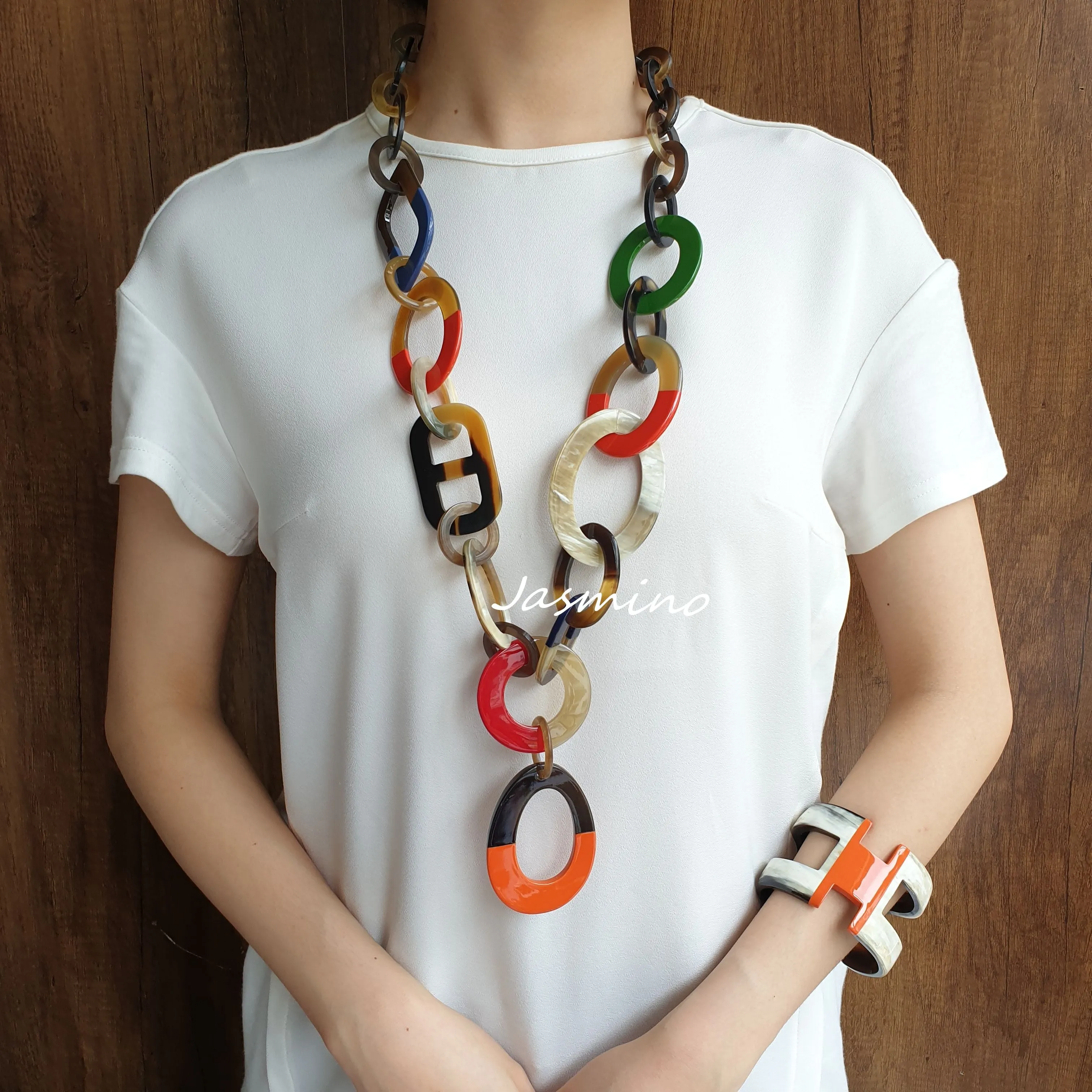 Breathtaking Rustic Necklace J18127, Handmade Buffalo Horn Product from Vietnam
