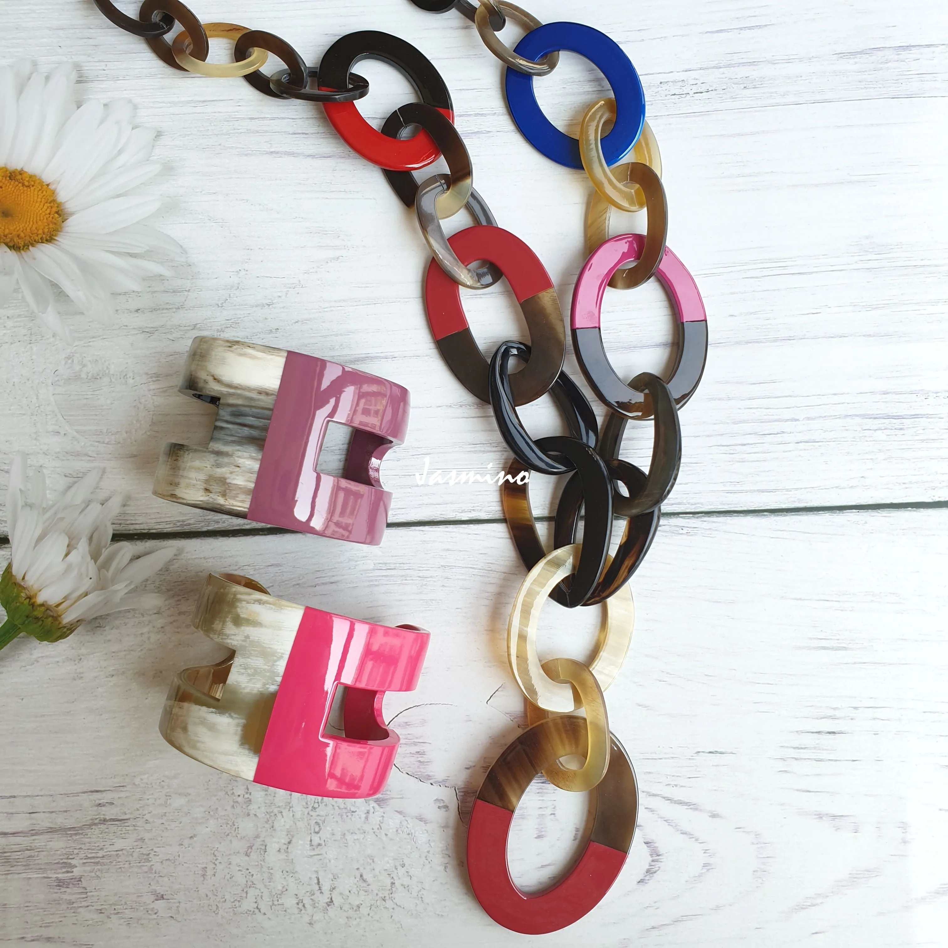 Breathtaking Rustic Necklace J18129, Handmade Buffalo Horn Product from Vietnam