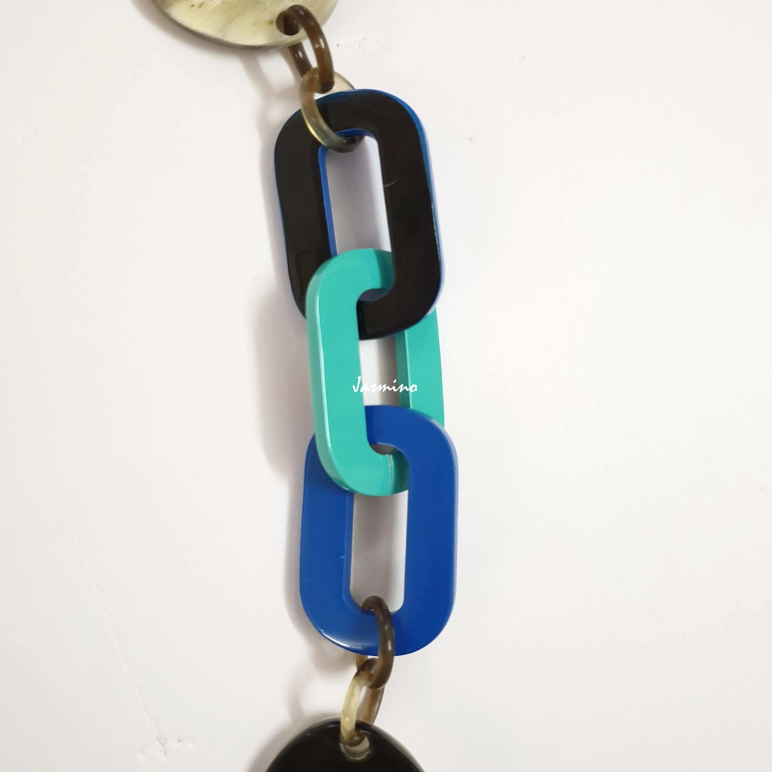 Breathtaking Trendy Necklace J18146, Made by Buffalo Horn and Lacquer