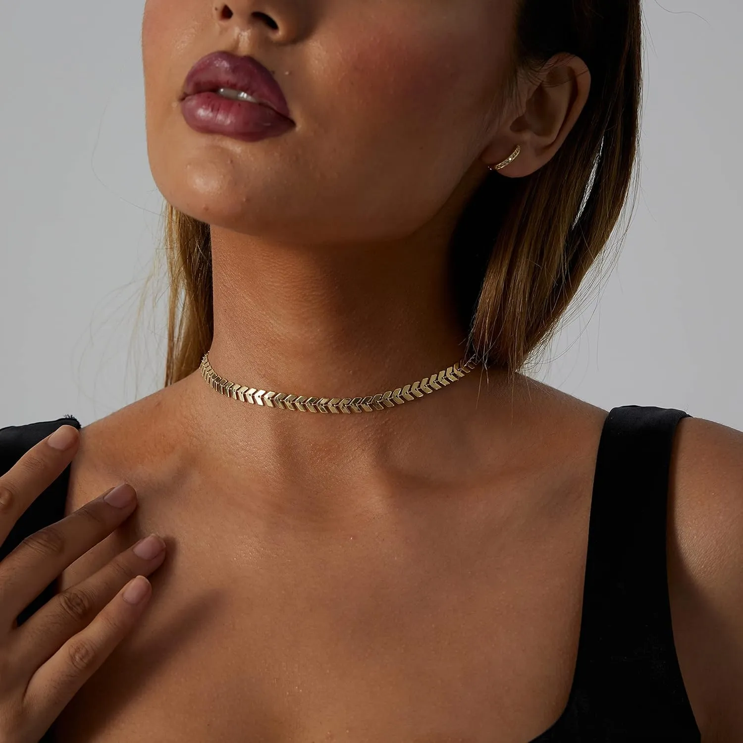 CAROVO Choker Necklace for women,Dainty Gold/Silver Necklace 14k Gold Plated Shining Dots Sequins Necklace Satellite Paperclip Box Sparkle Chain Necklaces for Women Simple Jewelry