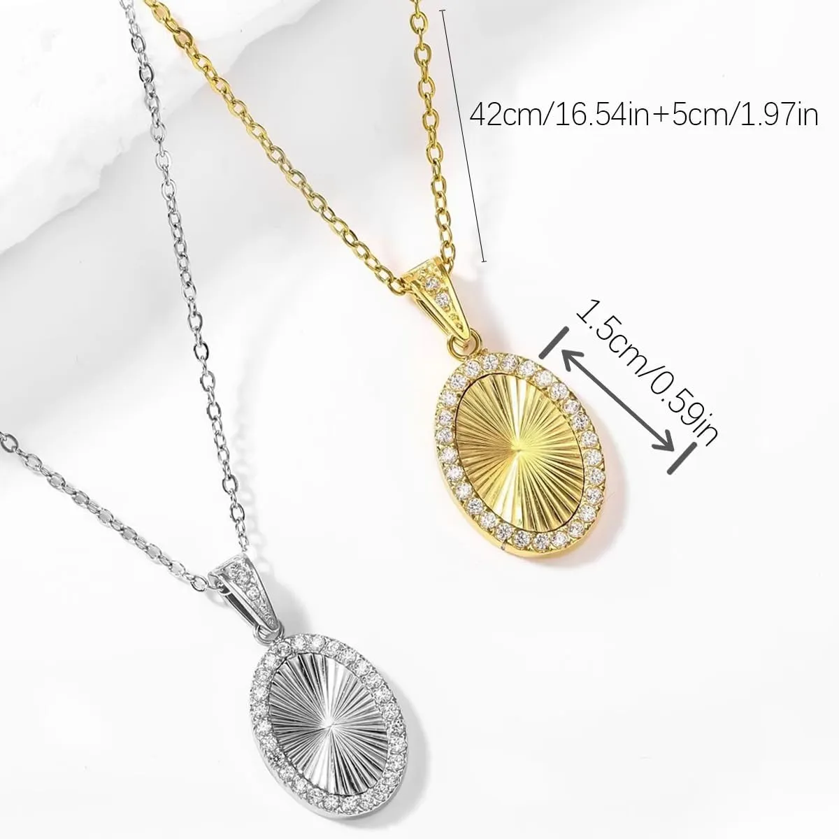 Christmas Gifts for Women，Women's Pendant Necklace, 18K Gold Diamond Necklace，Women's Simple Gold Necklace, Gold Fashion Gift，Gold Round Necklace, Gold Oval Necklace