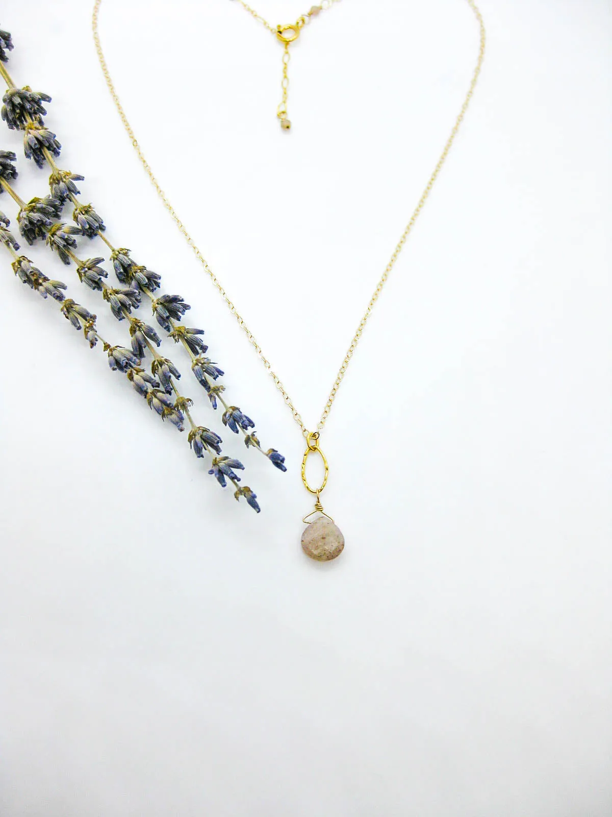 Chrysanthe: Peach Moonstone Necklace - n579