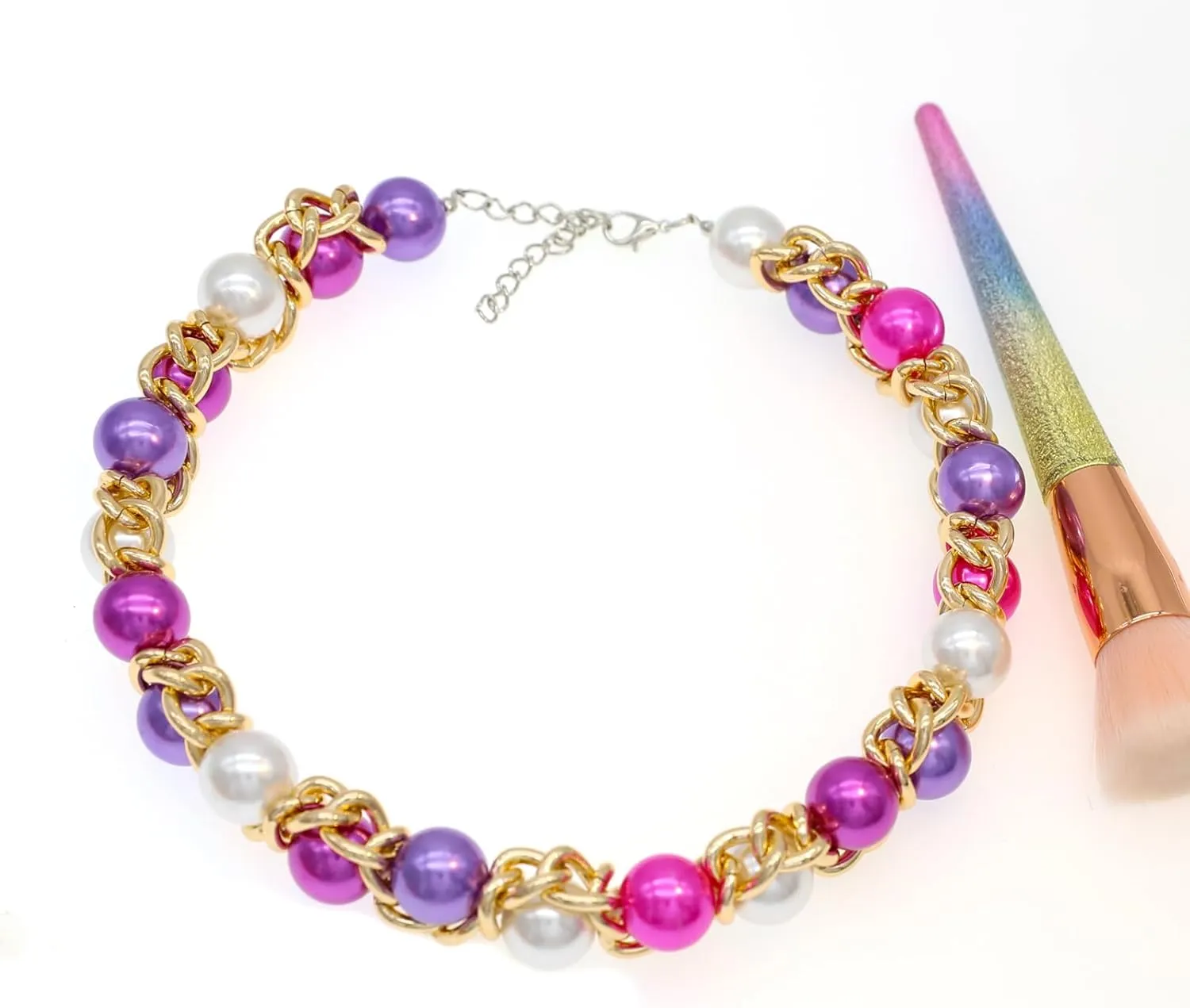 Chunky and Chic Rhinestone Faux Pearl Statement Twist Choker Necklace for Women with Colorful Handcrafted Elegence in Zinc Alloy Chain