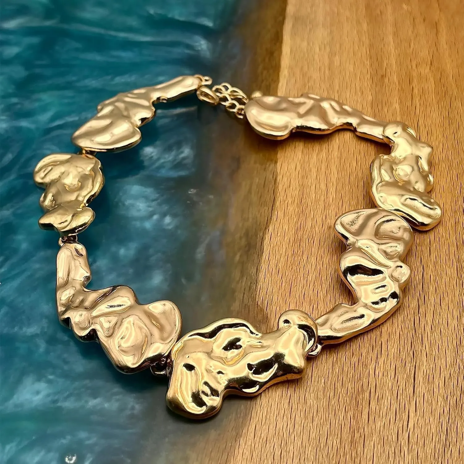 Chunky Gold Necklace Statement Necklace for Women Dainty Gold Choker Necklaces Exaggerated Ethnic Big Statement Jewelry