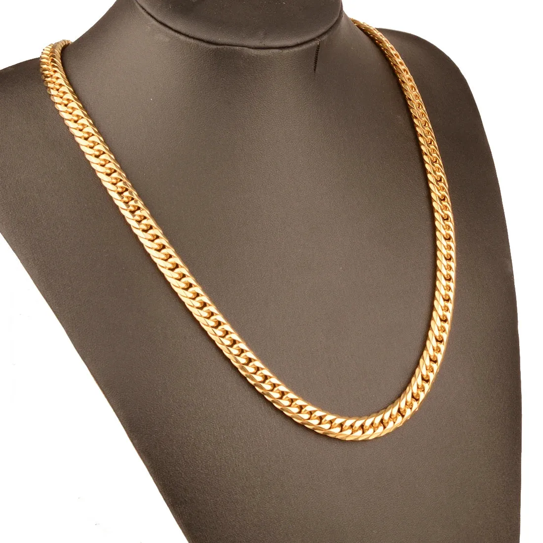 chunky gold necklace