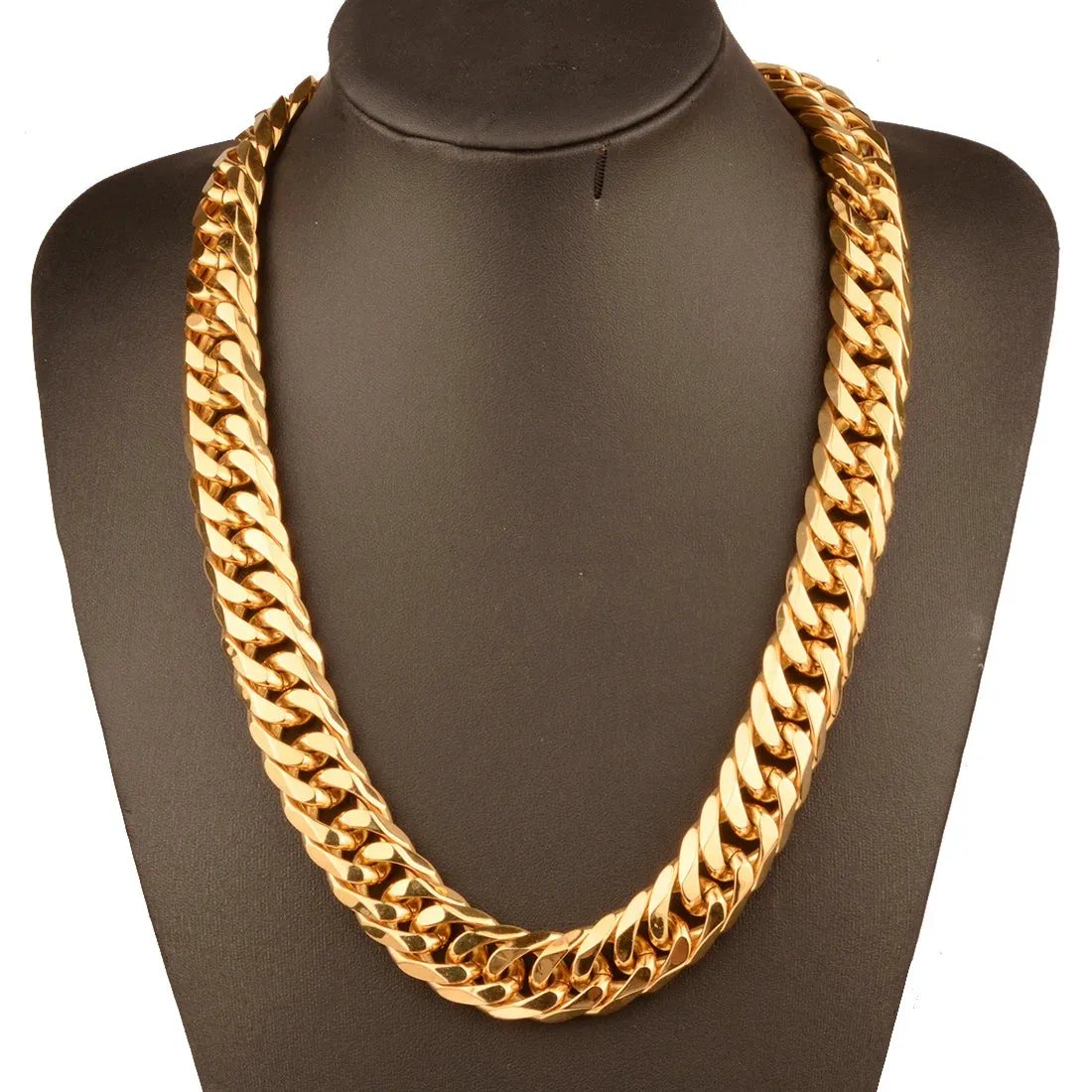 chunky gold necklace