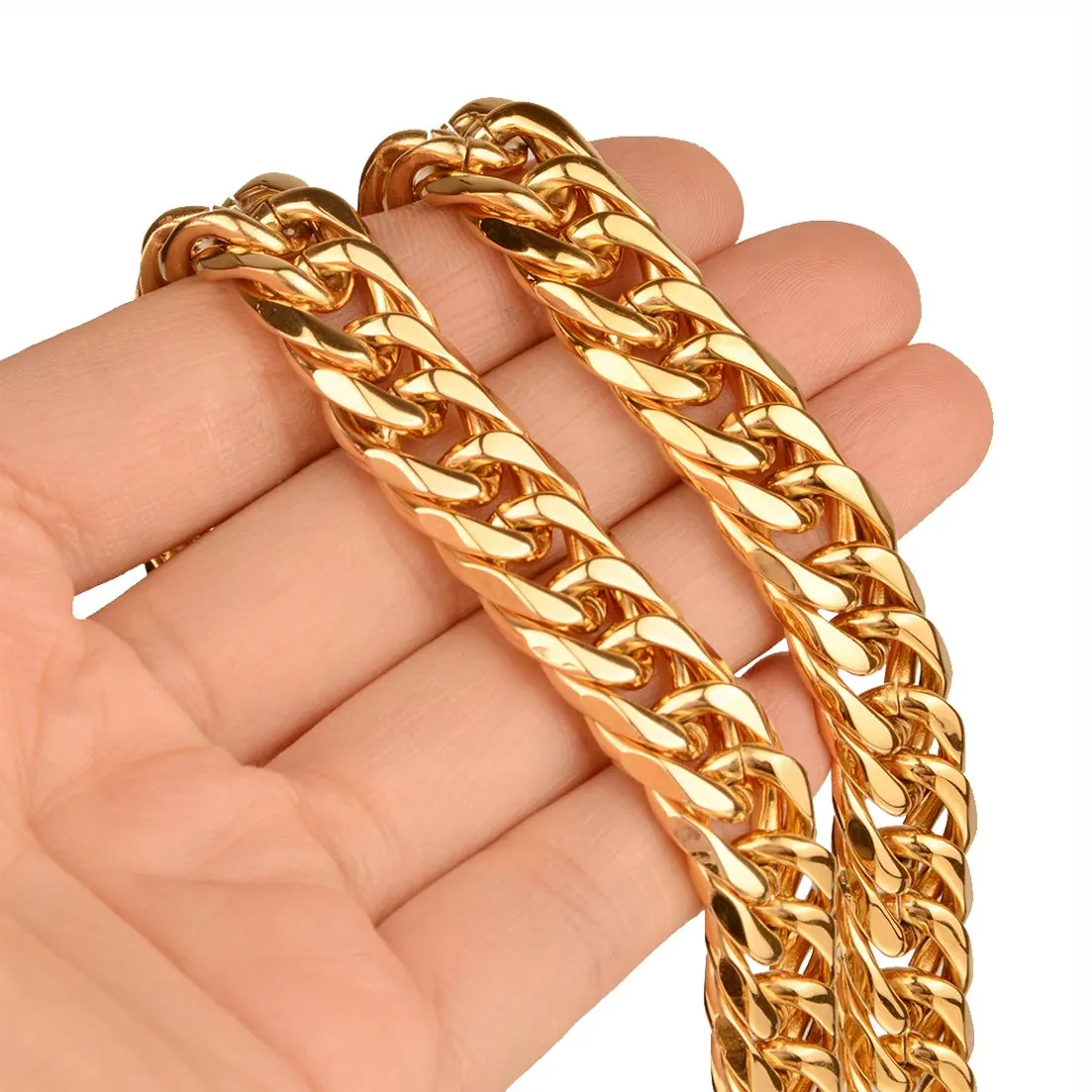 chunky gold necklace