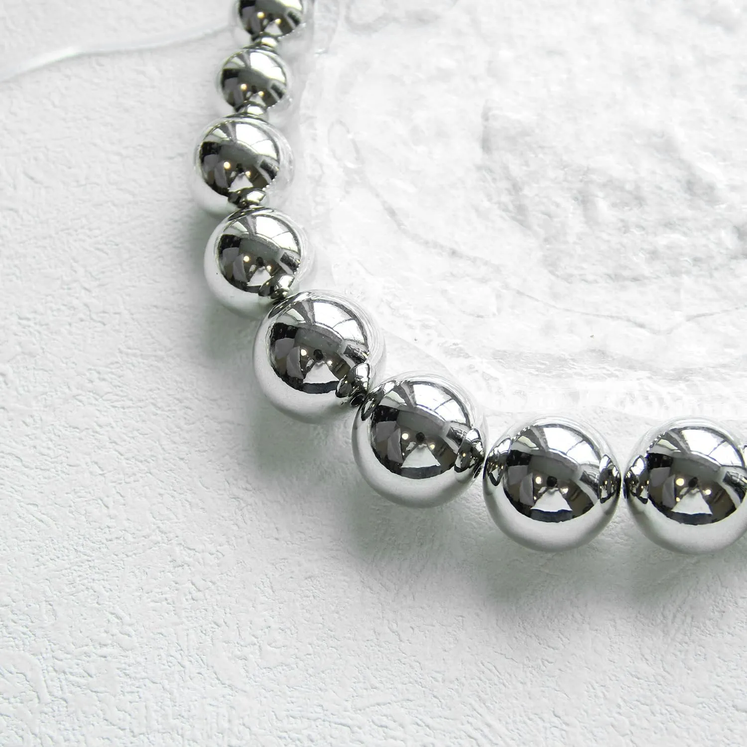 Chunky Gold Necklaces for Women Big Pearl Choker Necklace Silver Heart Necklace Y2k Necklace Statement Necklace Pearl Necklaces for Women Trendy Jewelry Gift