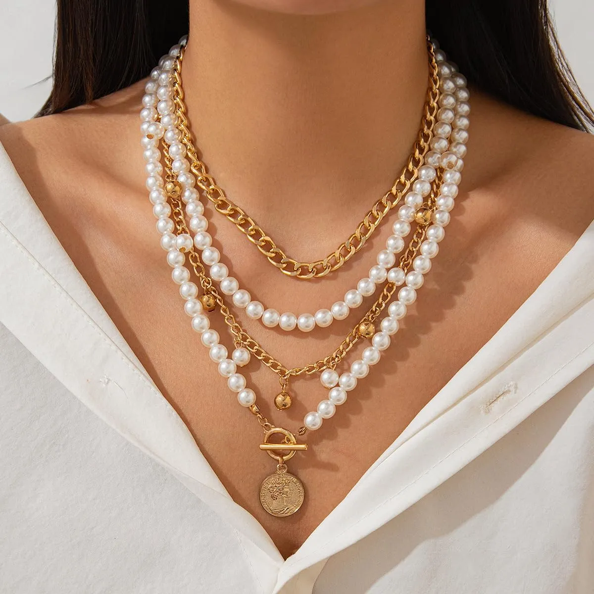 Chunky Layered Gold Necklaces for Women Statement Cuban Paperclip Toggle Clasp Necklaces Stack Retro Pendant Chain Necklace Adjustable Dainty Thick Link Chain Multilaye Necklaces