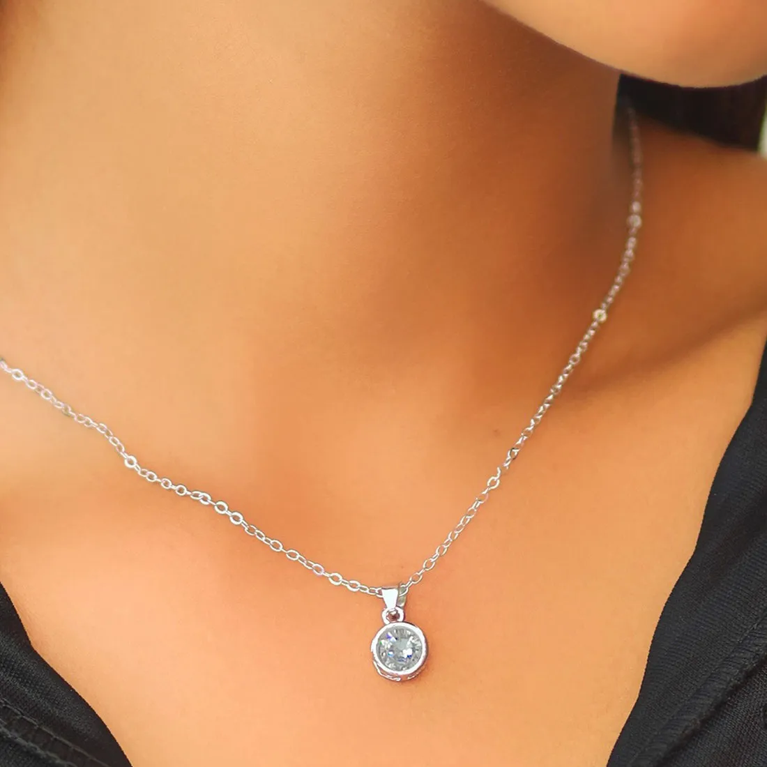Circular Diamante Stud Silver-Toned Mini Pendant Necklace