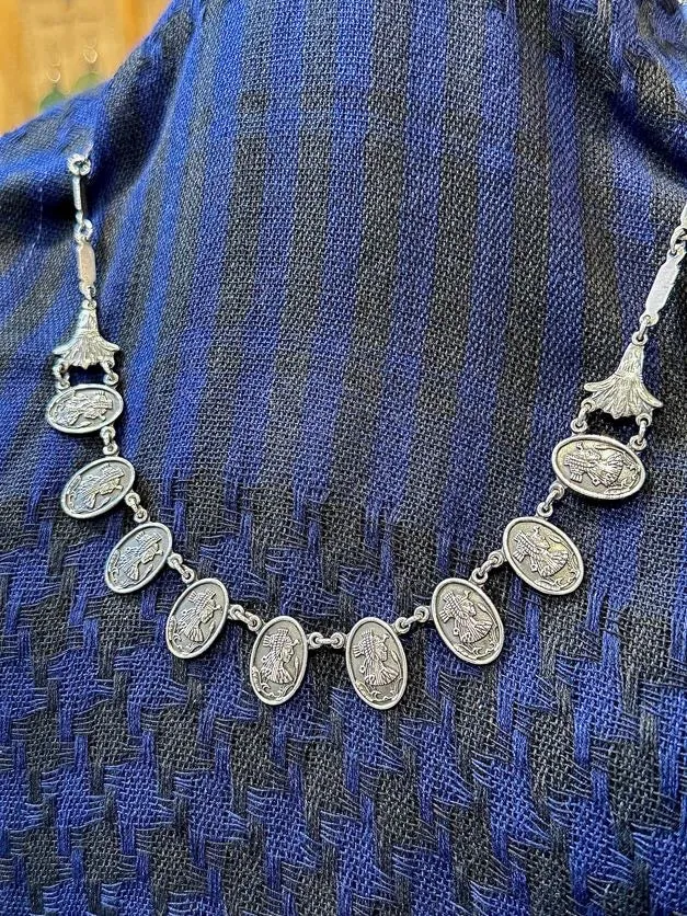 Cleopatra Necklace