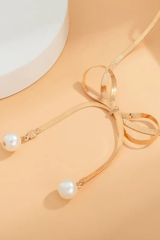 Cross My Mind Bow & Pearl Necklace
