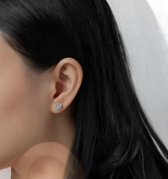 Cushion-Cut Halo Necklace