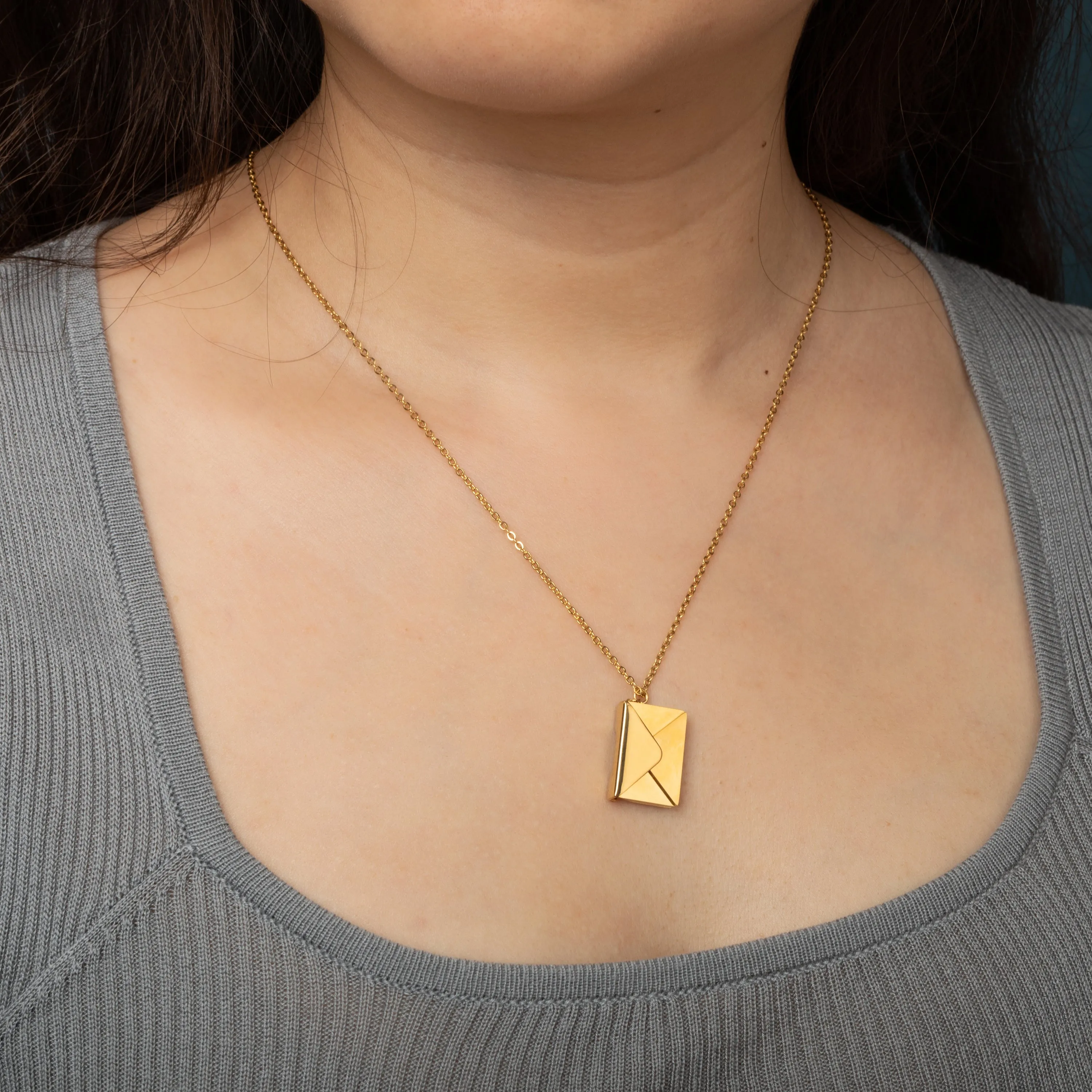 Customized Envelope Pendant Necklace