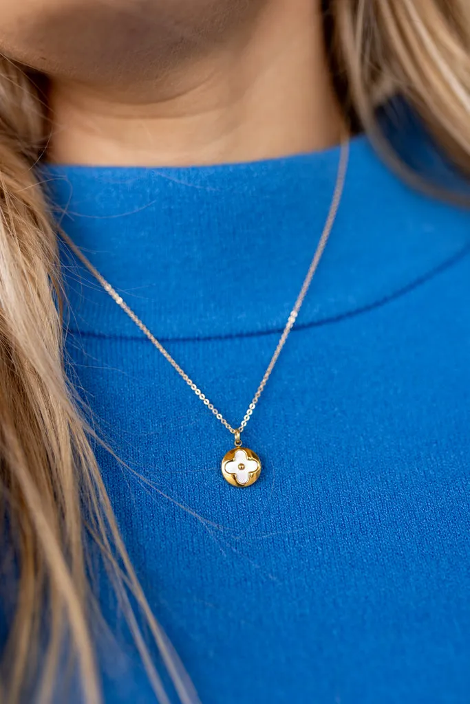 Designer Round Mother of Pearl Charm Necklace