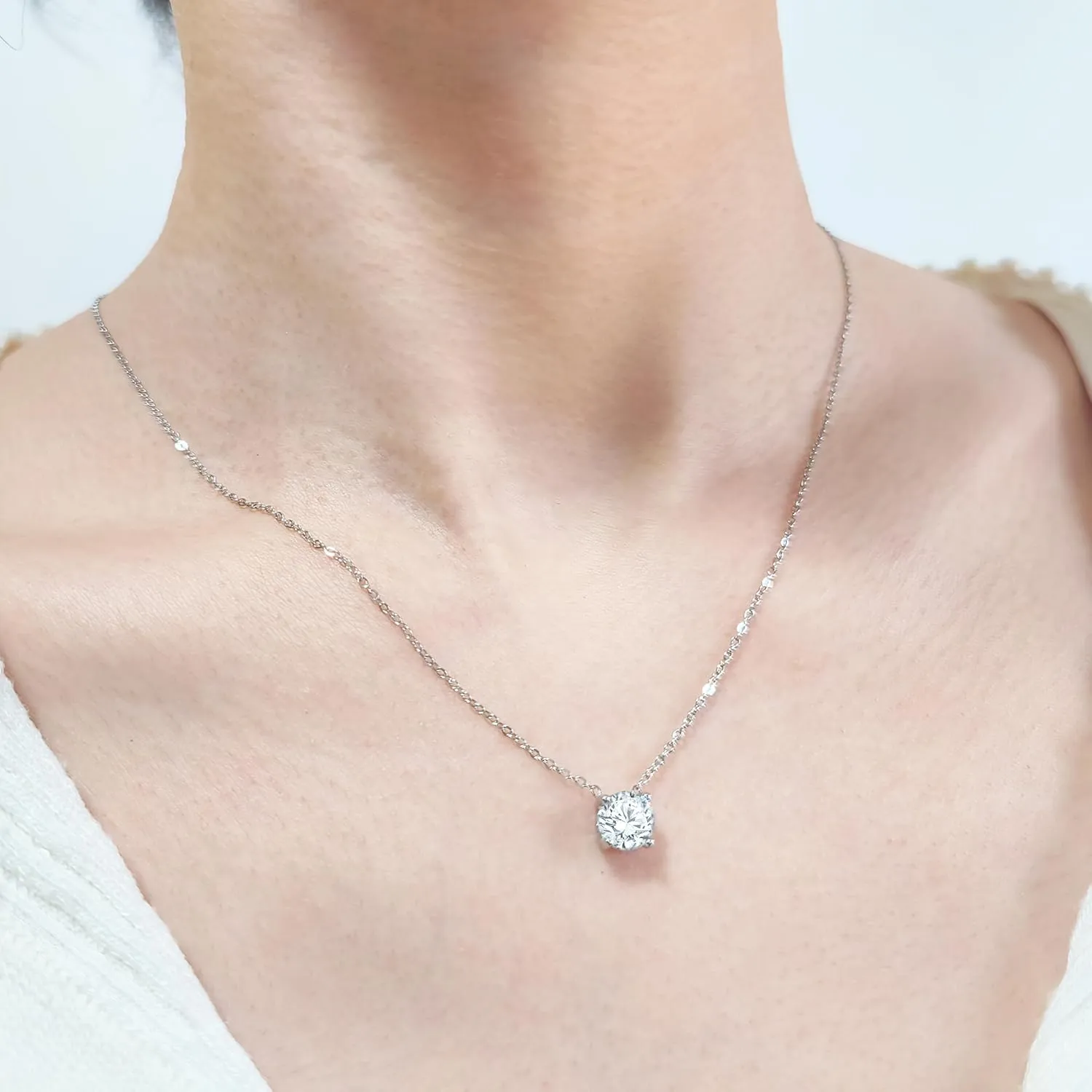 Diamond Necklaces for Women,18K Gold Plated Crystal Solitaire CZ Dainty Choker Necklace Gold Necklaces for Women Jewelry Gifts
