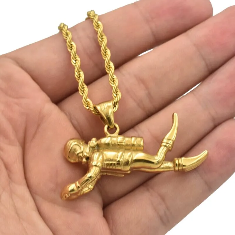 Diver Pendants | Unveiling the Beauty of Underwater Exploration