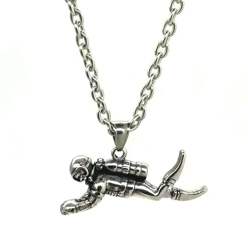 Diver Pendants | Unveiling the Beauty of Underwater Exploration