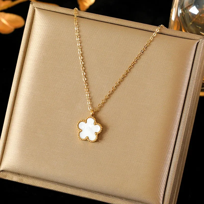 EILIECK 316L Stainless Steel Black 5-Leaf Flower Necklace