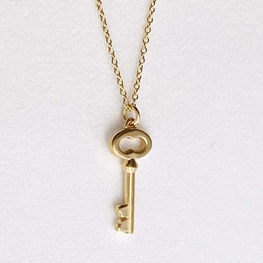 Elsa Necklace