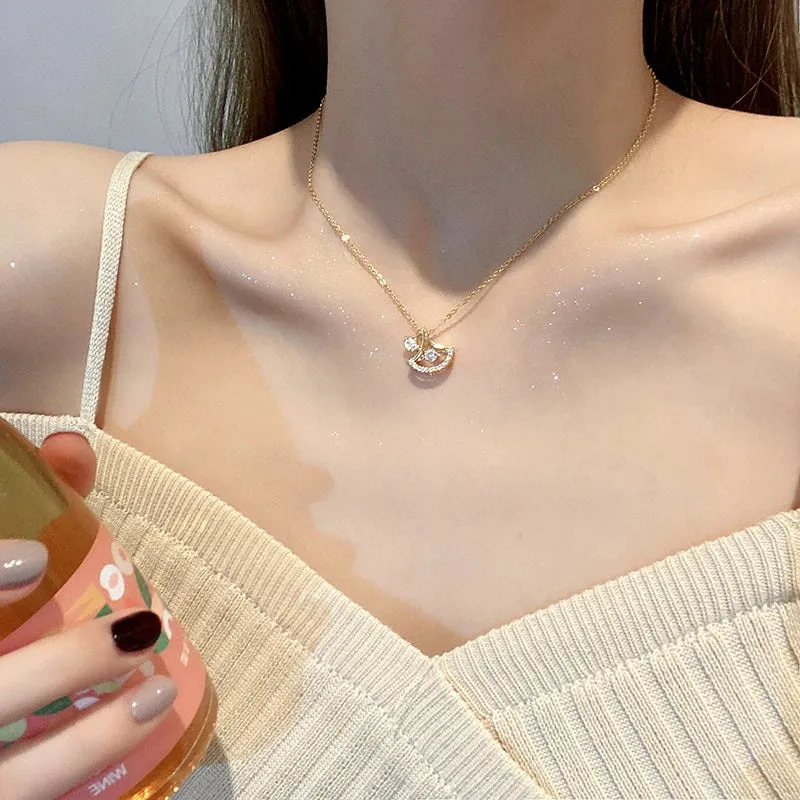 Exquisite Clavicle Chain with Multi-Style Pendant Necklaces