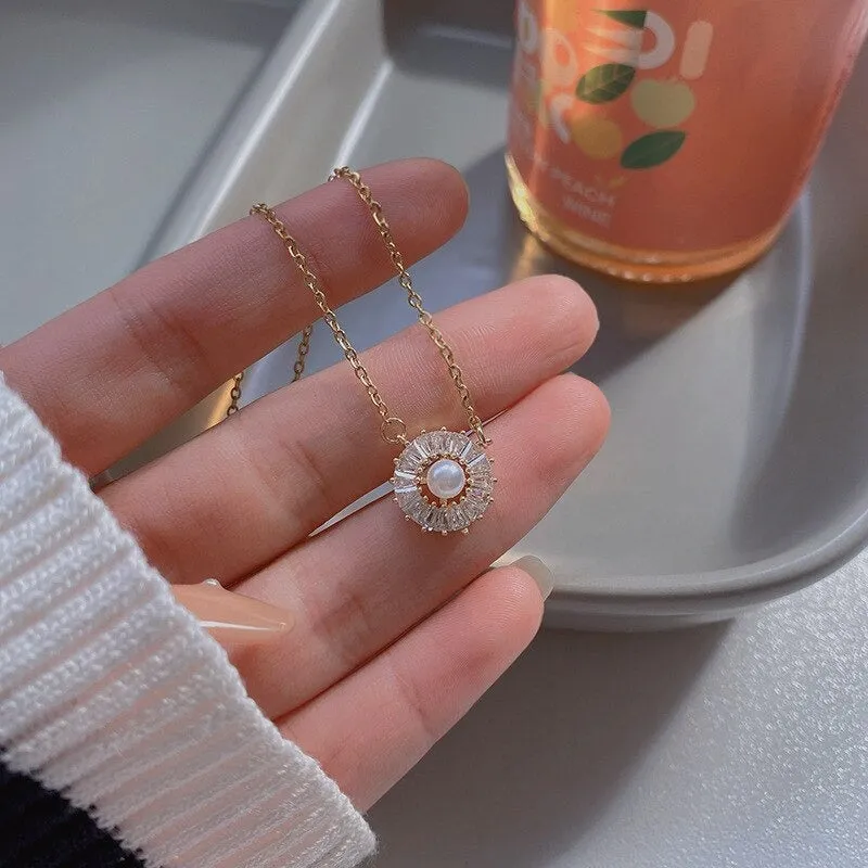 Exquisite Clavicle Chain with Multi-Style Pendant Necklaces