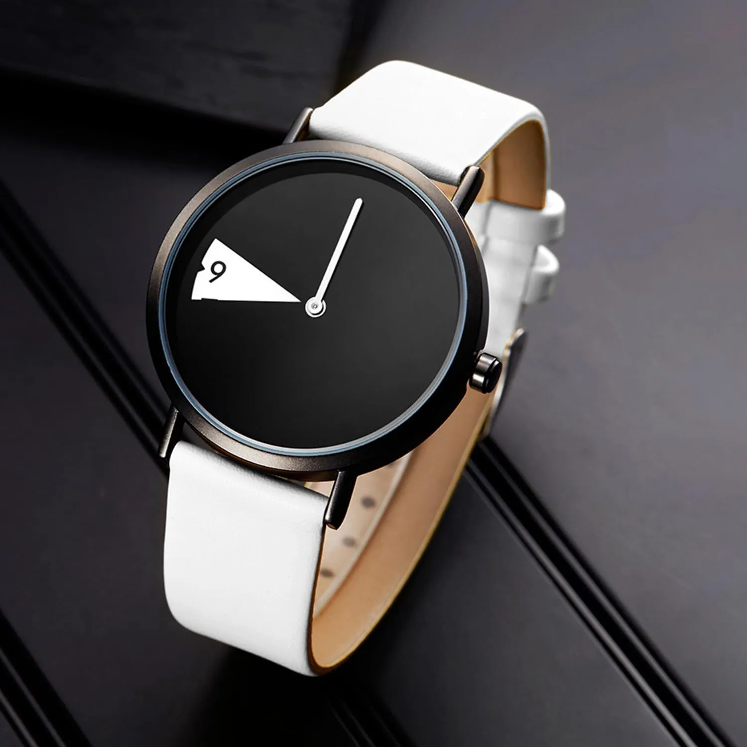 Fashion Watch Simple Decent Casual Fashion Quartz Watch (Less is More) Watch