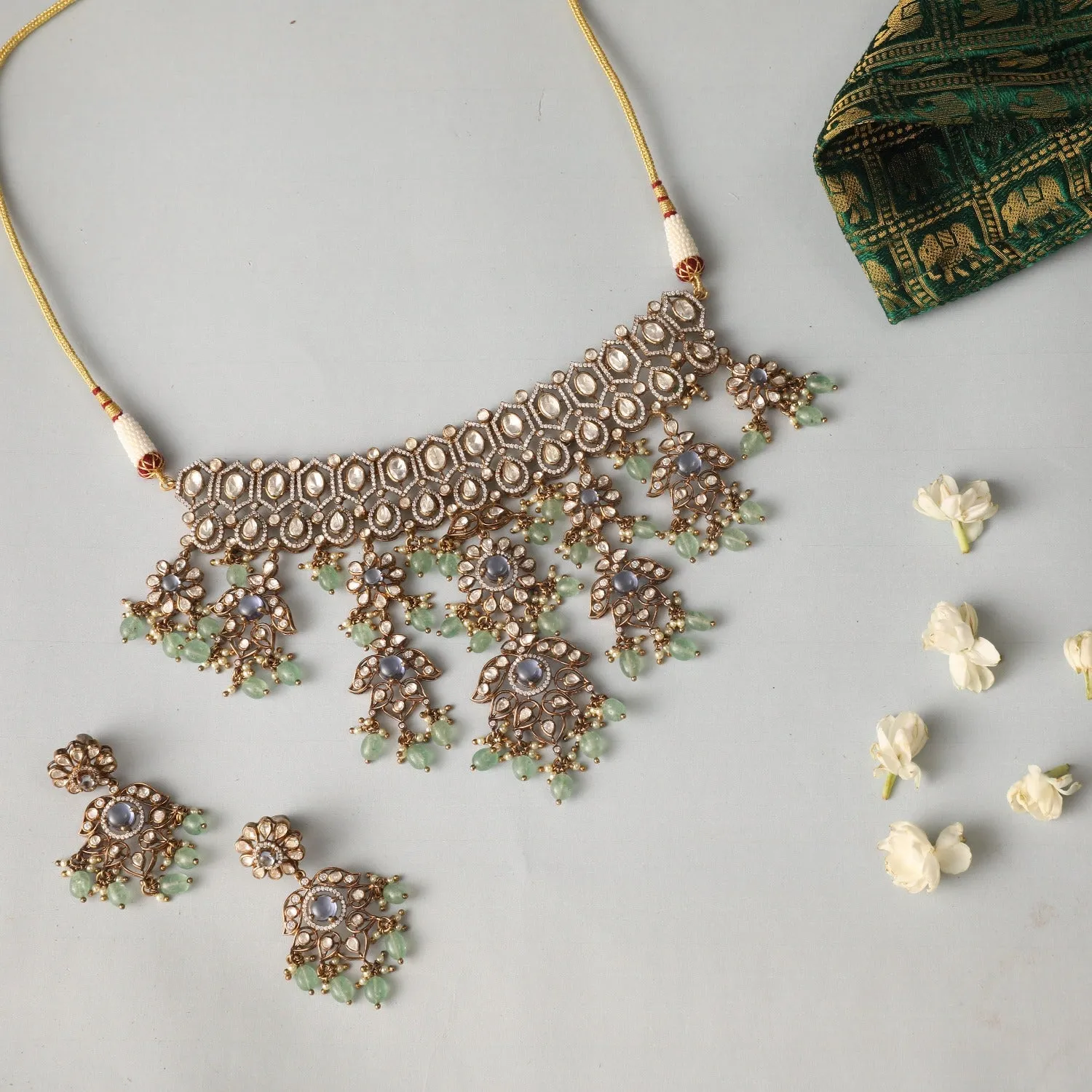 Floral Adorns Silver Moissanite Choker Necklace