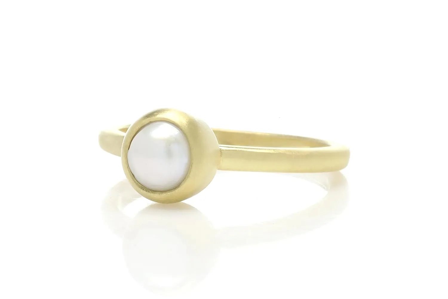 Freshwater Pearl Bezel Set Ring - Gold Filled Stackable - June Birthstone Delicate Jewelry - Round 6mm Pearl in Gold Bezel - Elegant Stacking Ring