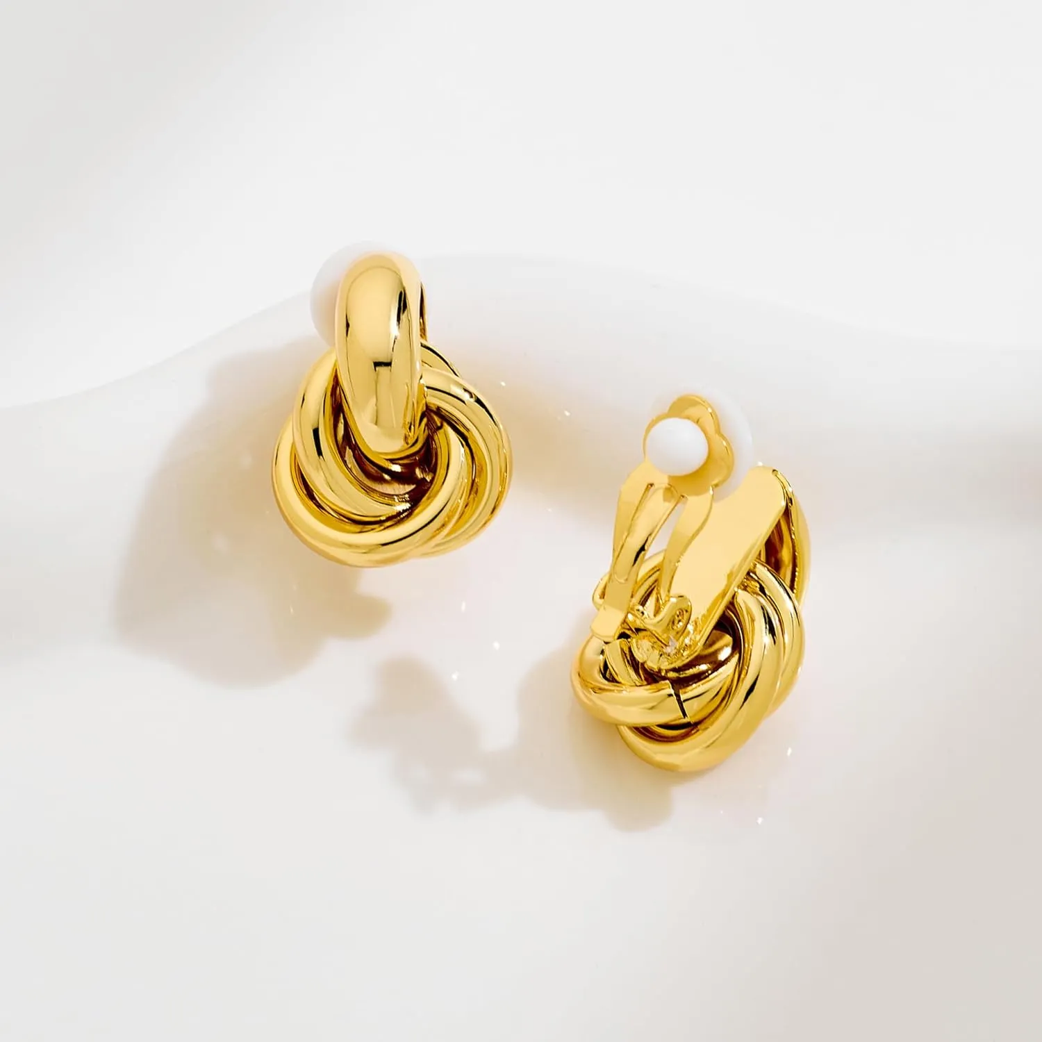 Gold Geometric Clip On Earrings for Women 18K Chunky Gold Knot Link Clip Earrings Trendy Jewelry