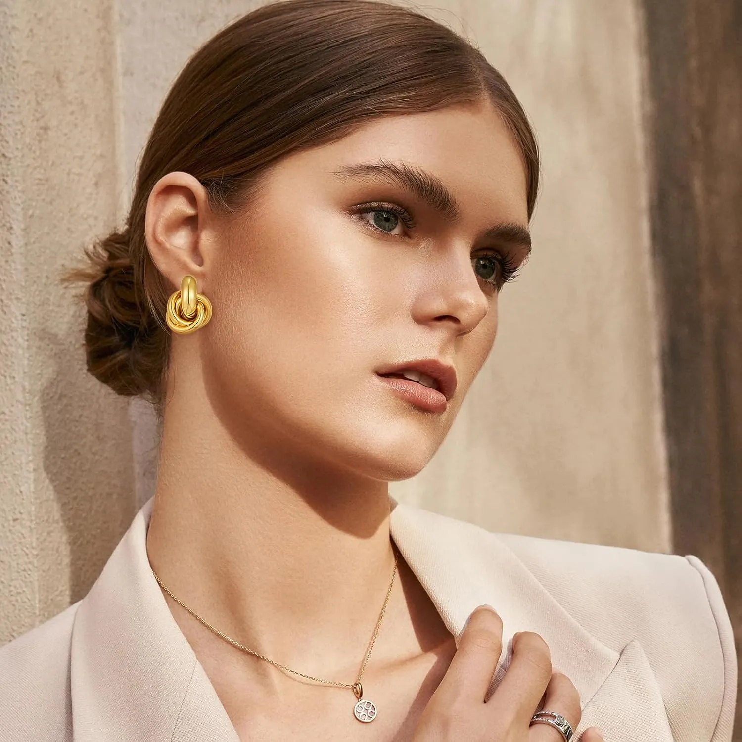 Gold Geometric Clip On Earrings for Women 18K Chunky Gold Knot Link Clip Earrings Trendy Jewelry