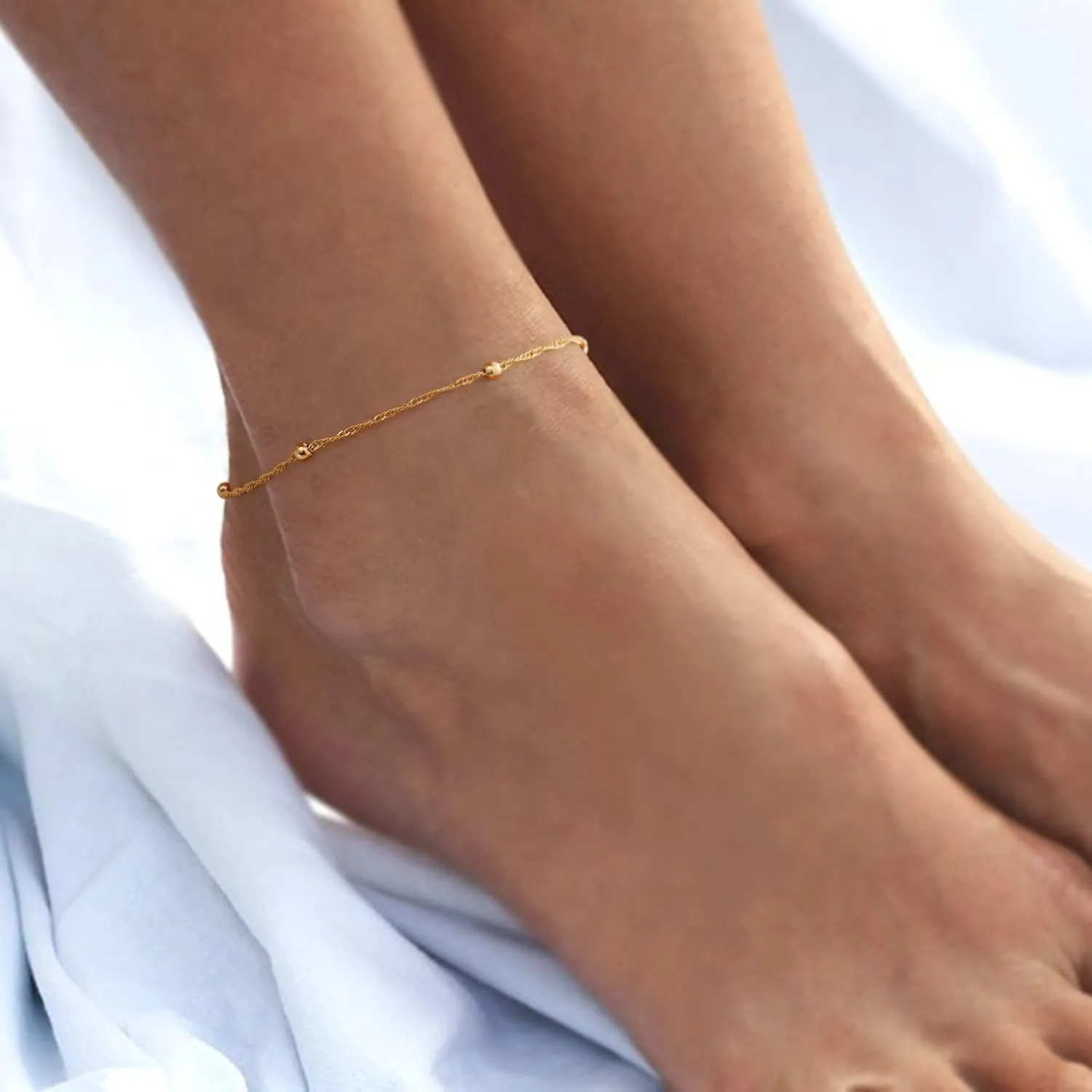 Gold Initial Ankle Bracelets for Women 14K Gold Plated Heart Initial Charm Gold Anklets for Women Cuban Figaro Bead Link Chain Initial Anklet Bracelets for Women Figaro Chain Anklet Jewelry Gifts