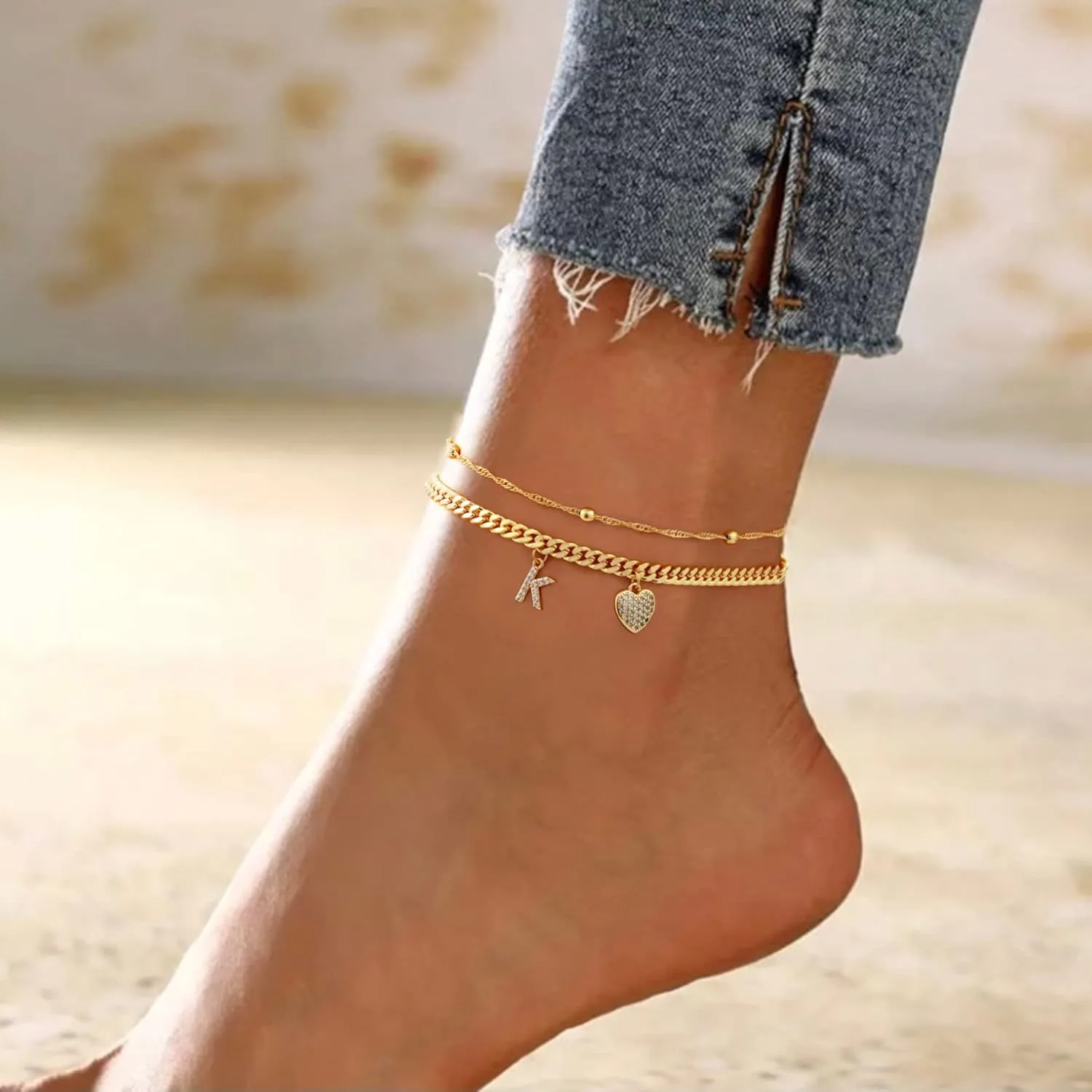 Gold Initial Ankle Bracelets for Women 14K Gold Plated Heart Initial Charm Gold Anklets for Women Cuban Figaro Bead Link Chain Initial Anklet Bracelets for Women Figaro Chain Anklet Jewelry Gifts