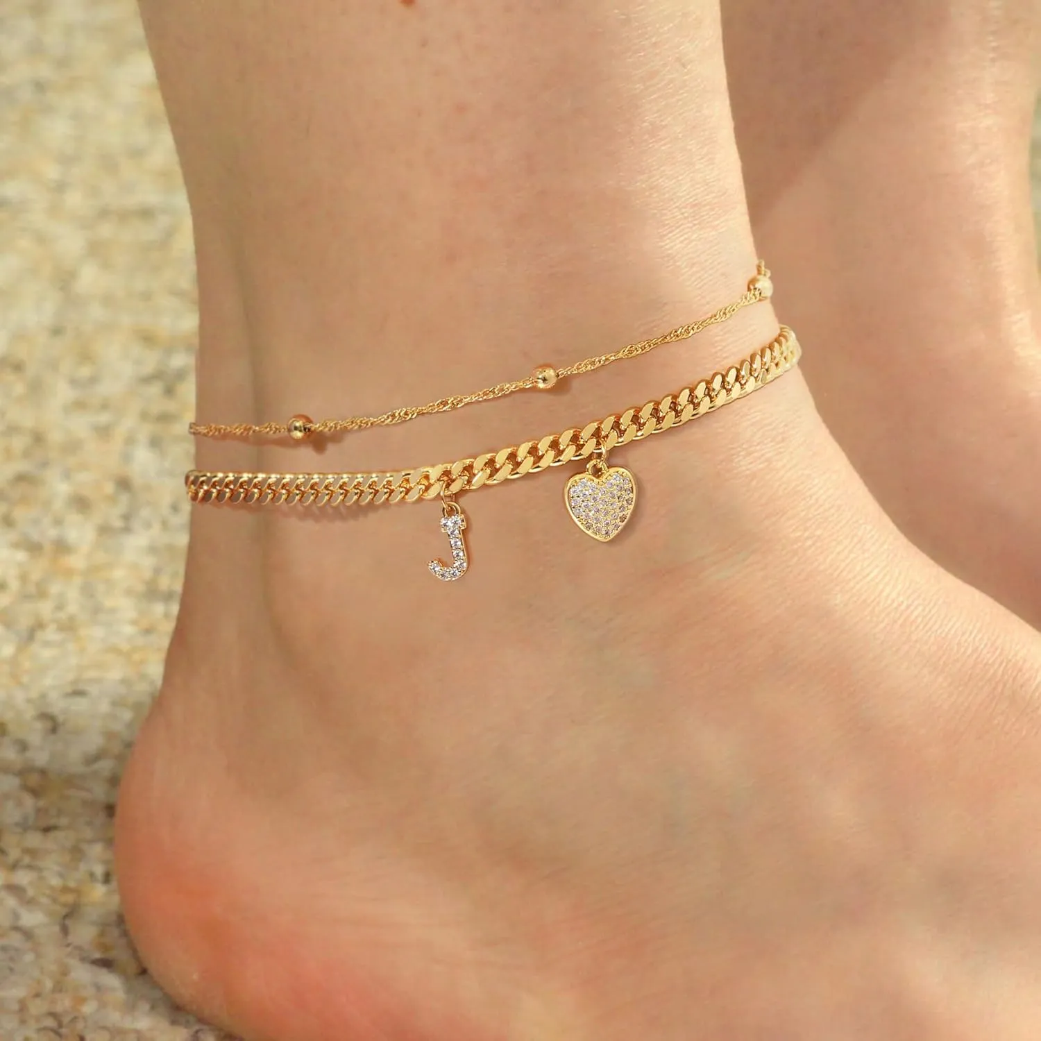 Gold Initial Ankle Bracelets for Women 14K Gold Plated Heart Initial Charm Gold Anklets for Women Cuban Figaro Bead Link Chain Initial Anklet Bracelets for Women Figaro Chain Anklet Jewelry Gifts