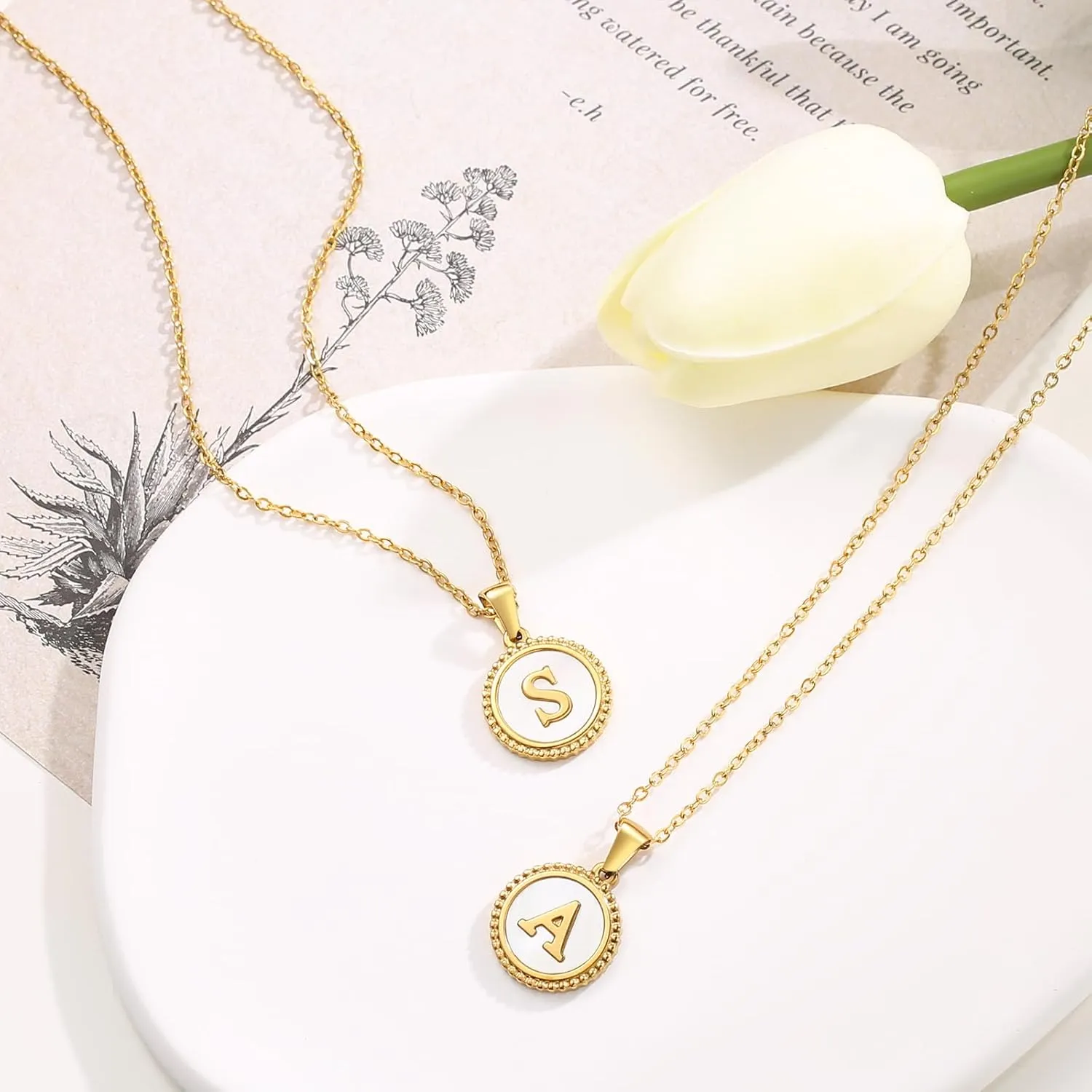 Gold Initial Necklace, 18K Gold Plated letter Pendant Necklace for Women Choker Personalized Shell Necklaces Chain Jewelry