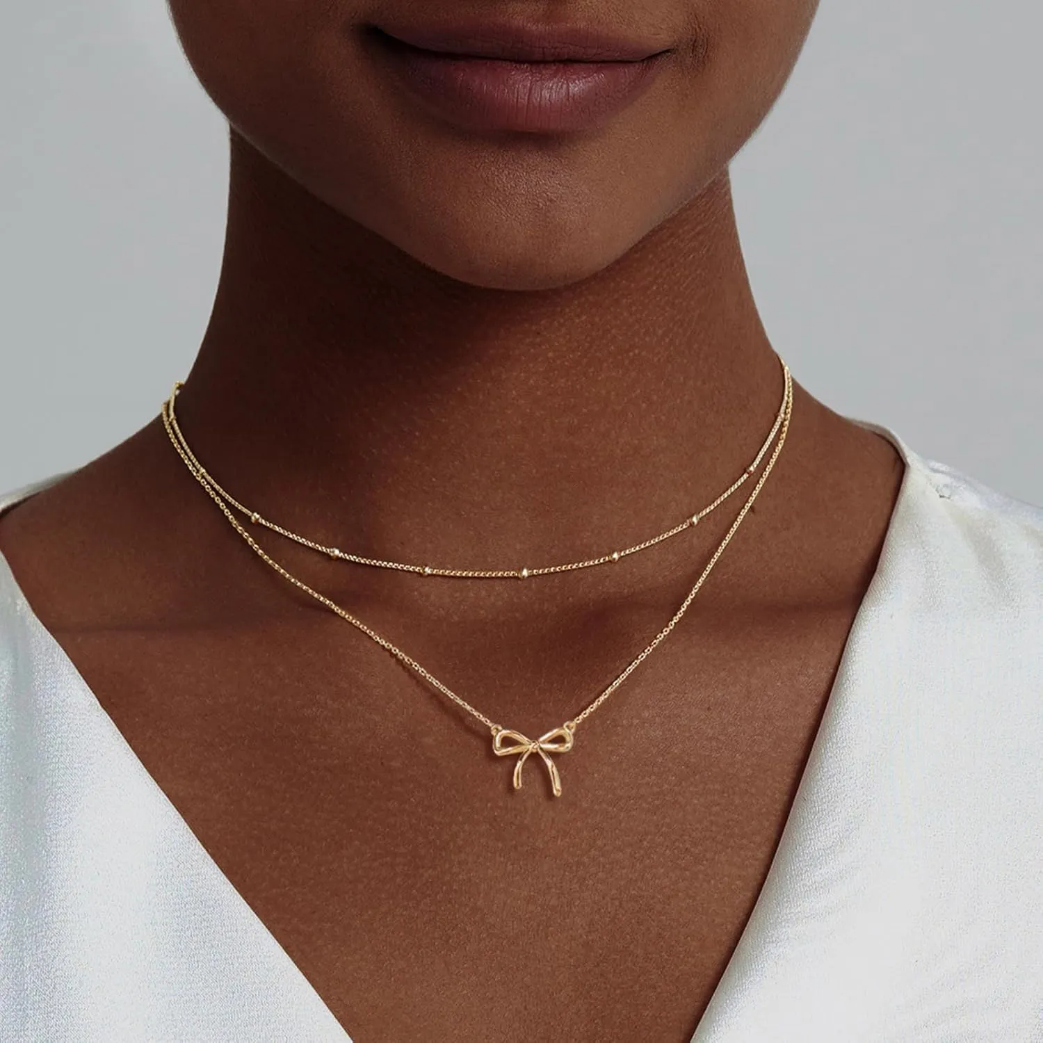 Gold Paperclip Pendant Necklace for Women Trendy 14K Gold Plated Paper Clip Necklaces Dainty Gold Chain Choker Necklace Mothers Day Gifts Trendy Stuff