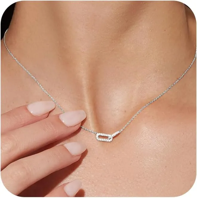 Gold Pendant Necklace for Women, Dainty Diamond Necklaces for Women Simple 14K Gold Plated Paperclip Choker Necklaces Cute Minimalist Open Oval Necklaces Gold Jewelry for Women Gifts